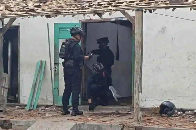 Dua Korban Selamat Ledakan Petasan Plosojenar Dirawat di RSUD dr Harjono Ponorogo – Tribunmataraman.com