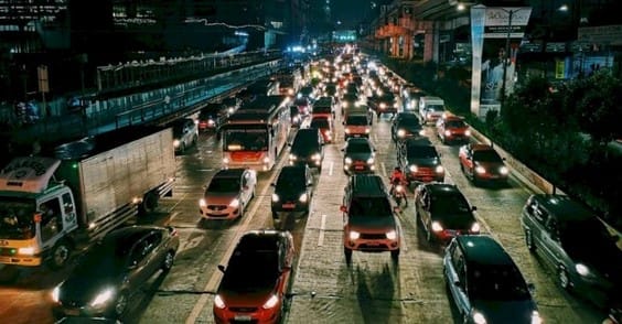 Penjambretan Ibu Rumah Tangga Terekam CCTV di Medan